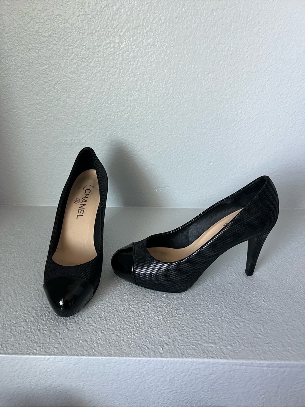CHANEL Black Patent Cap-Toe Textured Leather Pumps